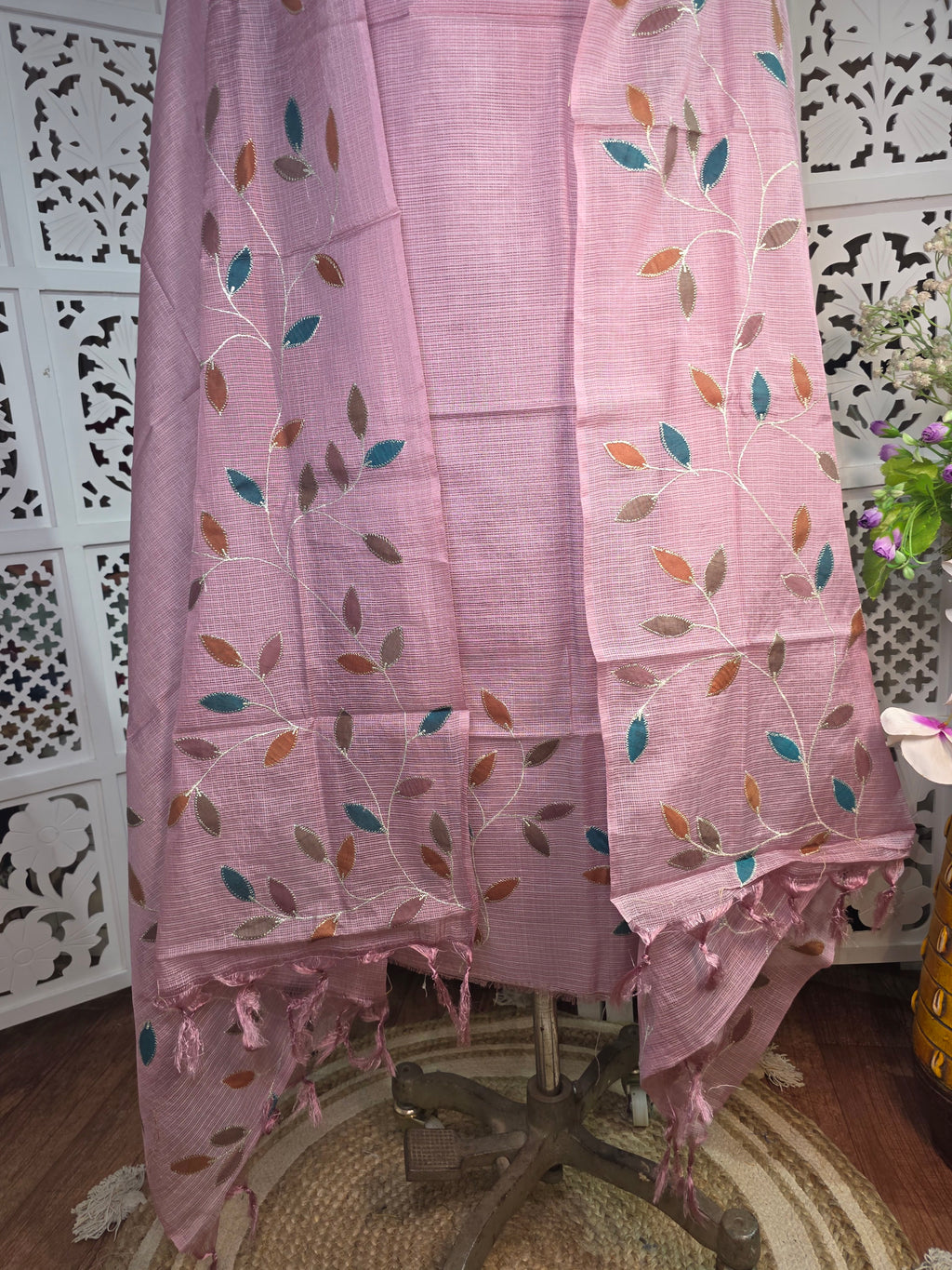 SUIT 08