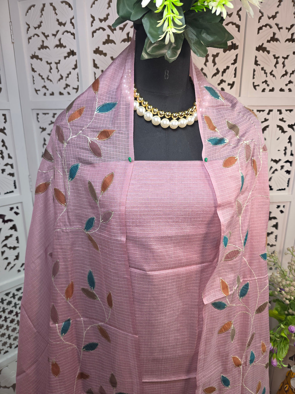 SUIT 08