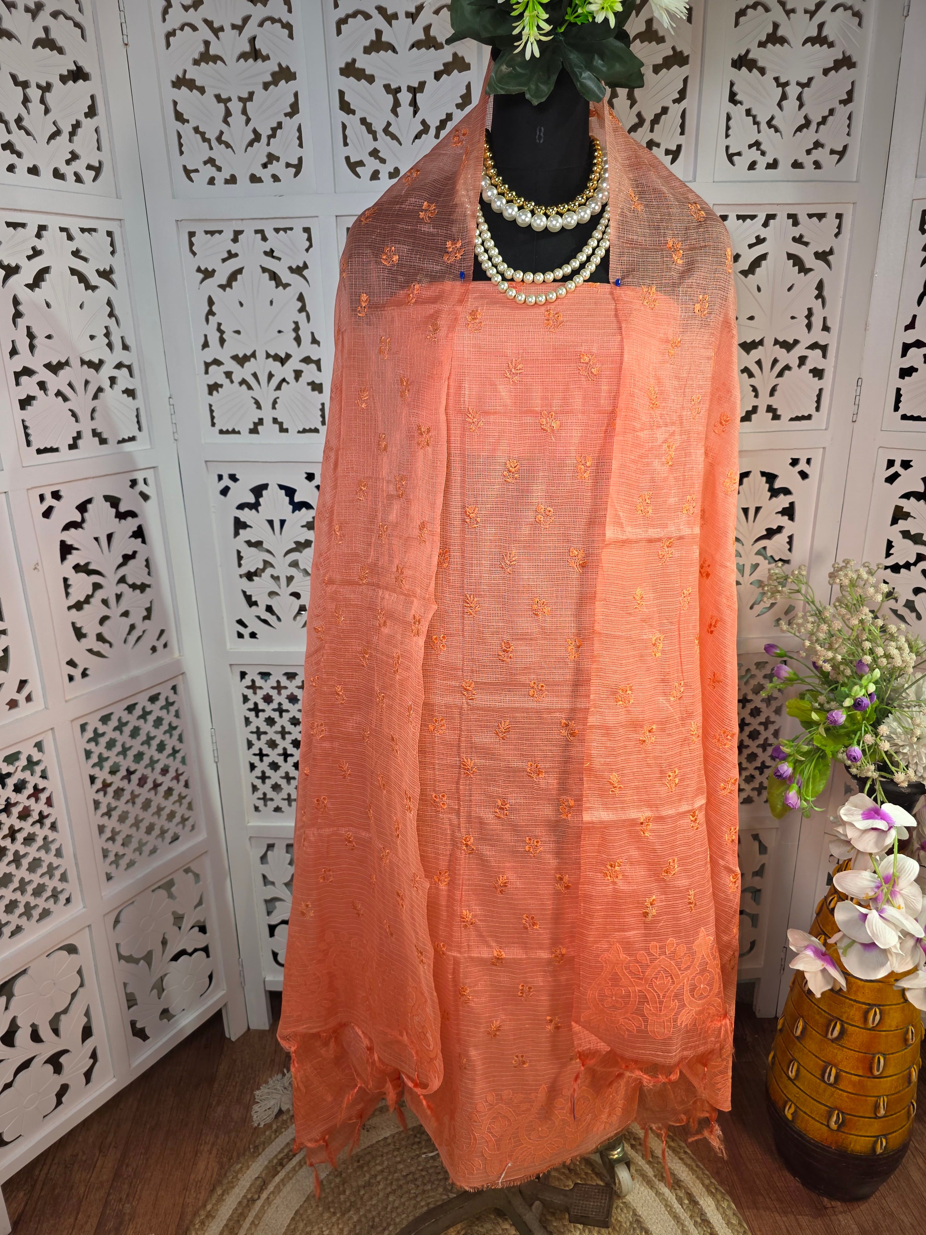 SUIT 013