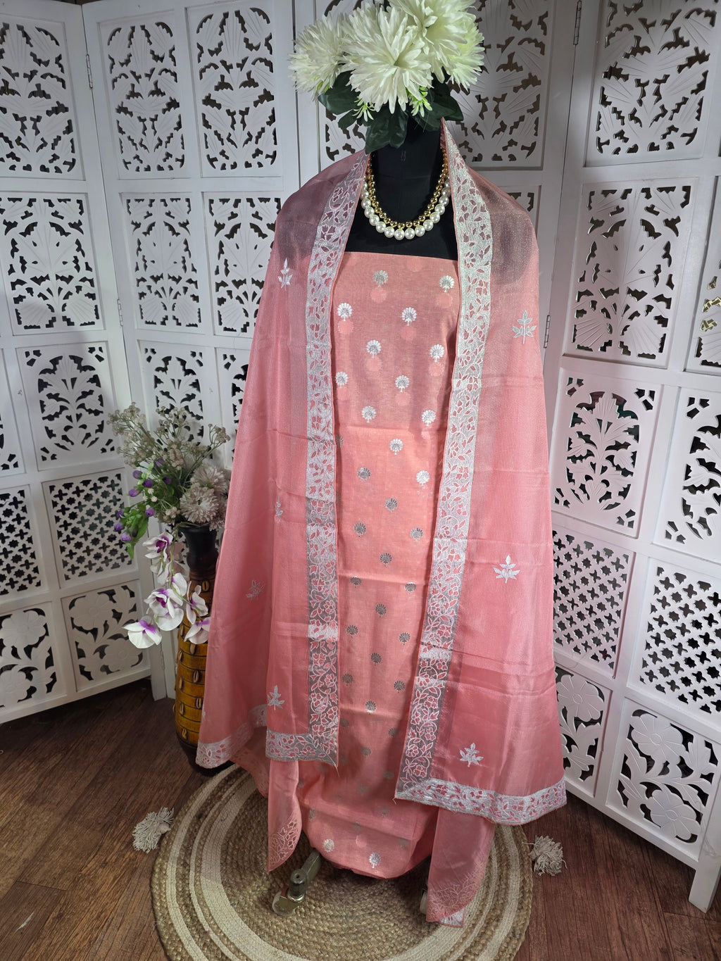 SUIT 025