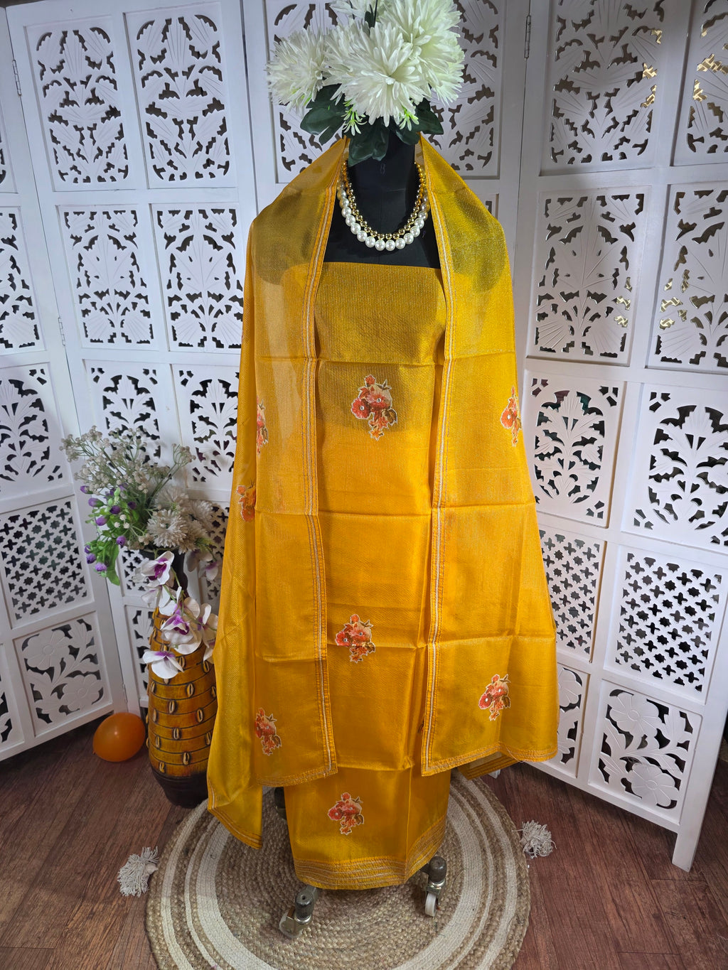 SUIT 026